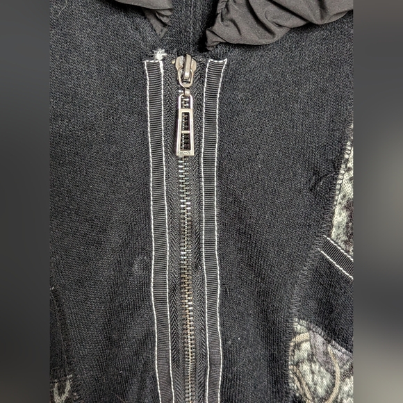 Womens (L) Black&Gray Front-Zip Cardigan w/Ruched V-Neck Collar & Sheer Sleeves - Picture 5 of 14